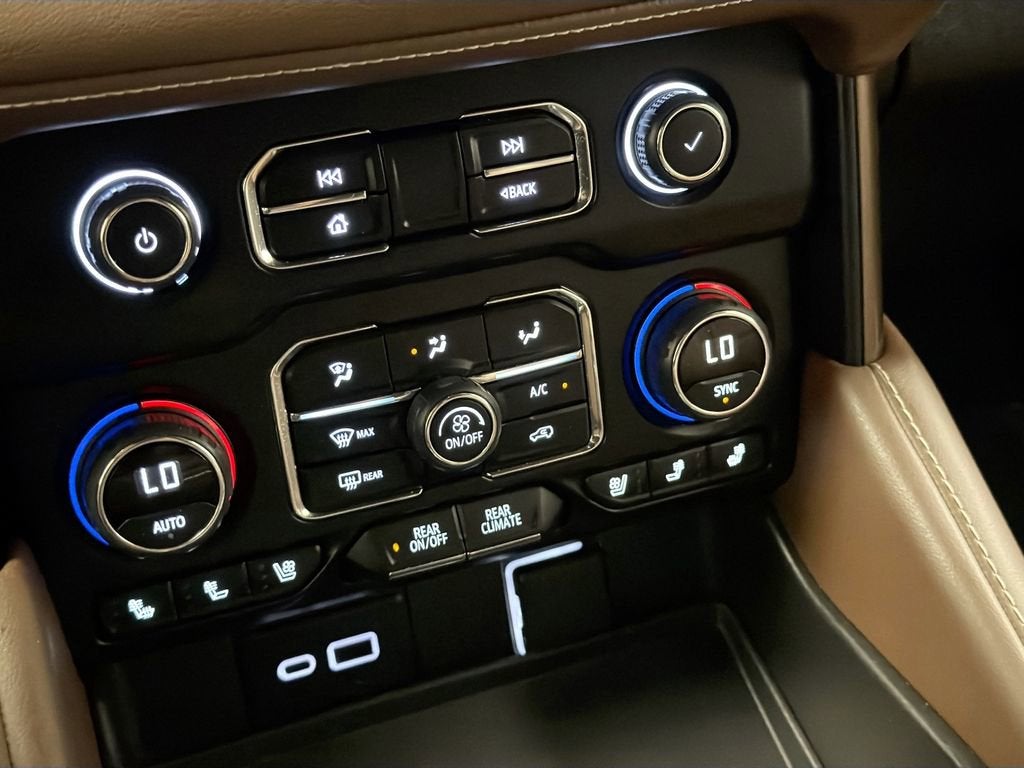 2023 Chevrolet Suburban High Country