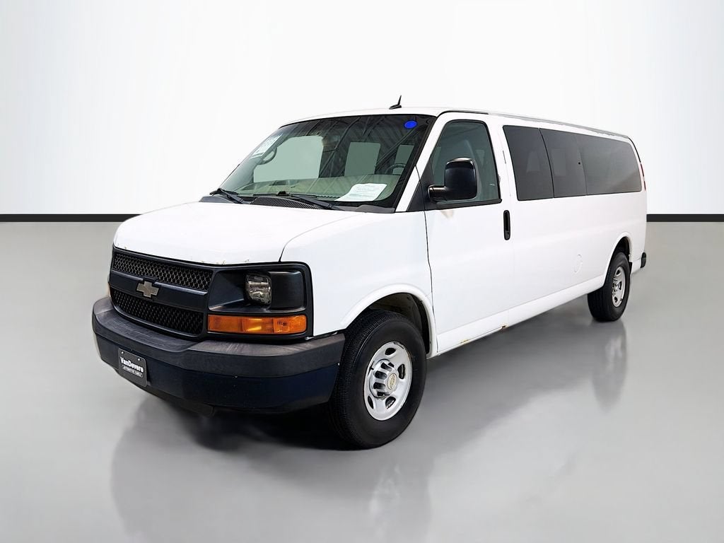 2013 Chevrolet Express Passenger 3500 LS