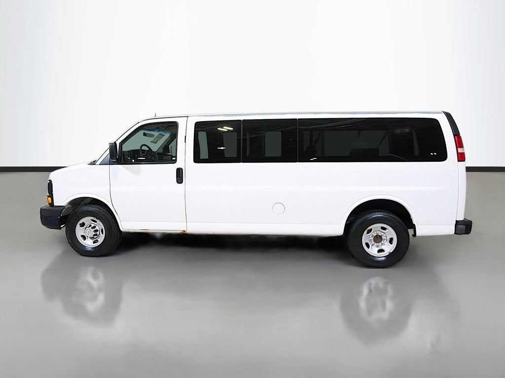 2013 Chevrolet Express Passenger 3500 LS