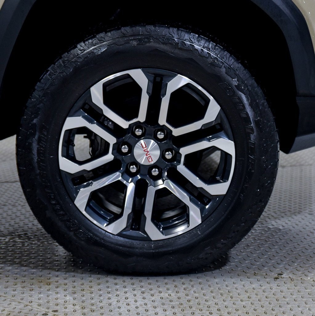 2024 GMC Canyon AT4