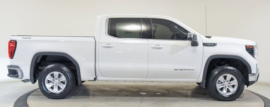 2023 GMC Sierra 1500 SLE