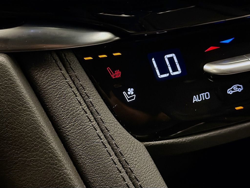 2025 Cadillac XT6 Sport