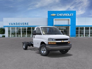 2026 Chevrolet Express Cutaway 3500 1WT