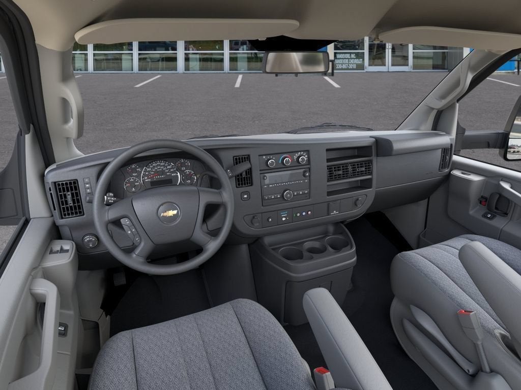 2026 Chevrolet Express Cutaway 3500 1WT