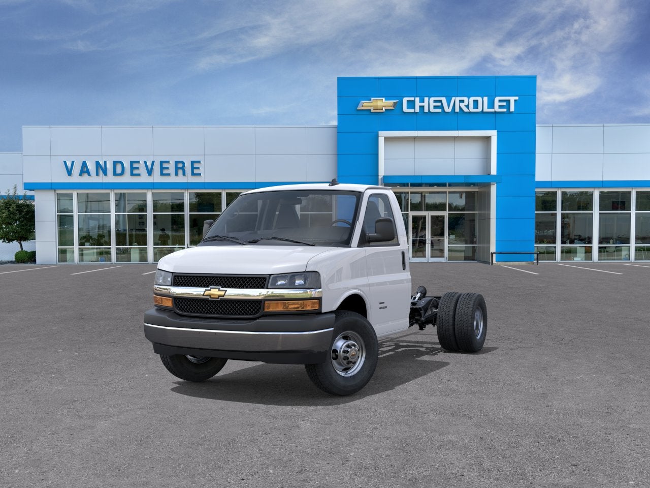 2026 Chevrolet Express Cutaway 3500 1WT