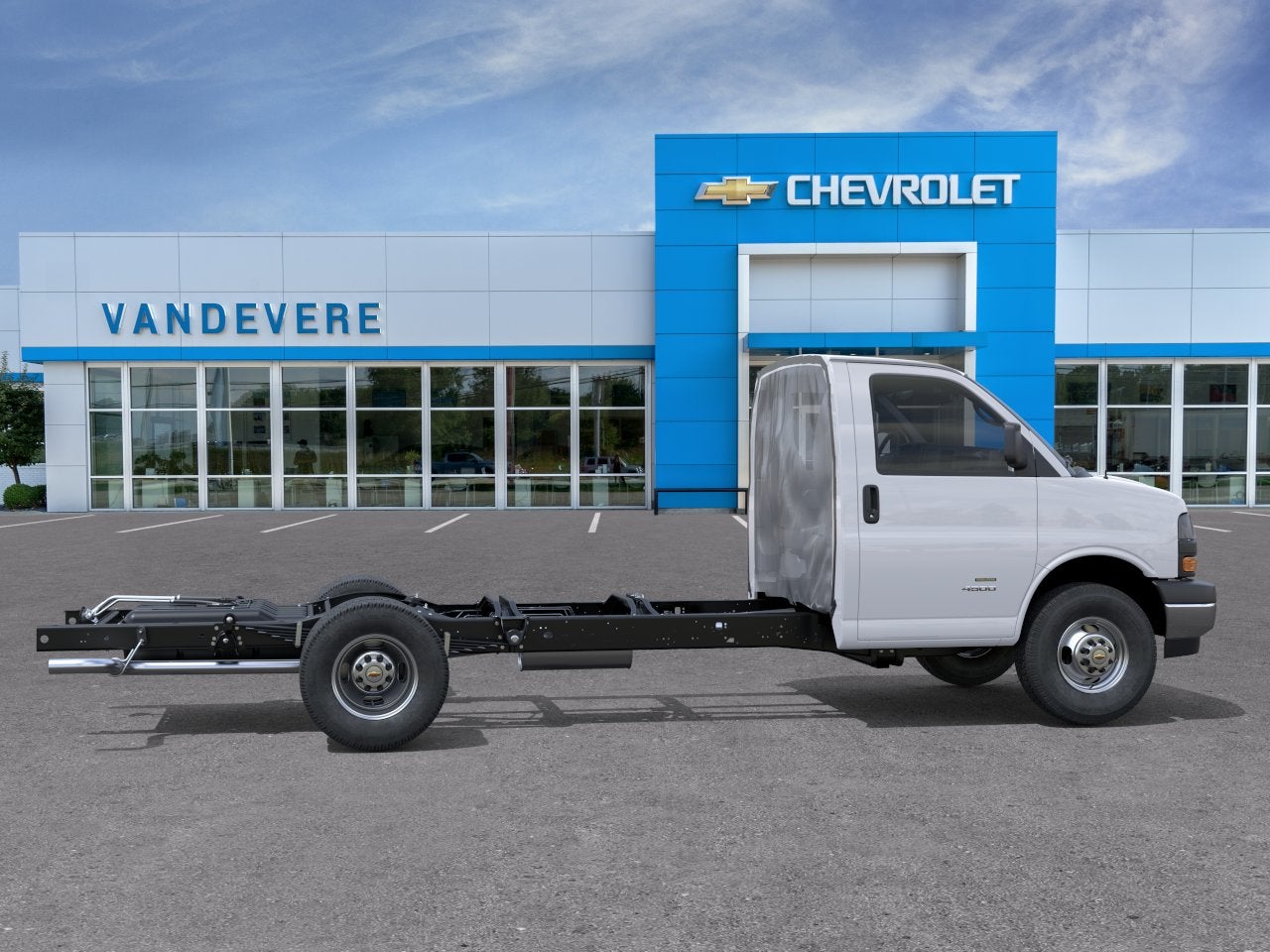 2025 Chevrolet Express Cutaway 3500 1WT