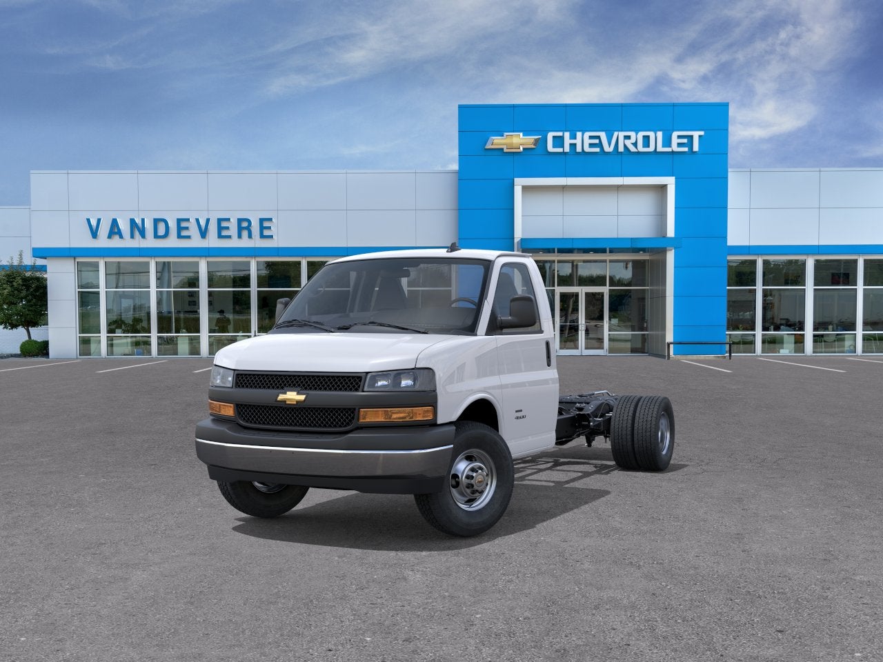 2025 Chevrolet Express Cutaway 3500 1WT