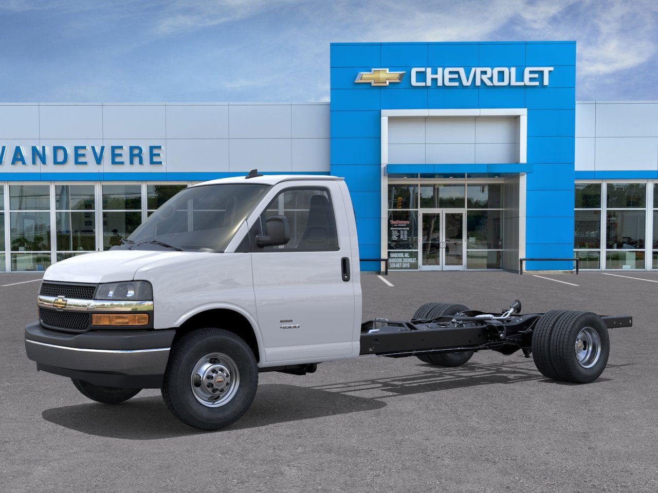 2025 Chevrolet Express Cutaway 3500 1WT