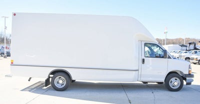 2025 Chevrolet Express Cutaway 3500 1WT