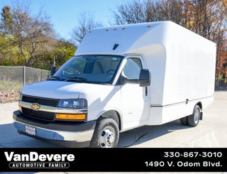 2025 Chevrolet Express Cutaway 3500 1WT