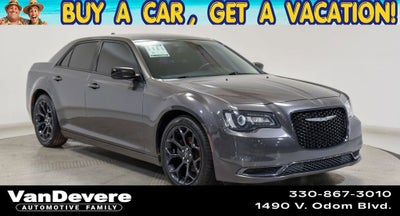2019 Chrysler 300 Touring
