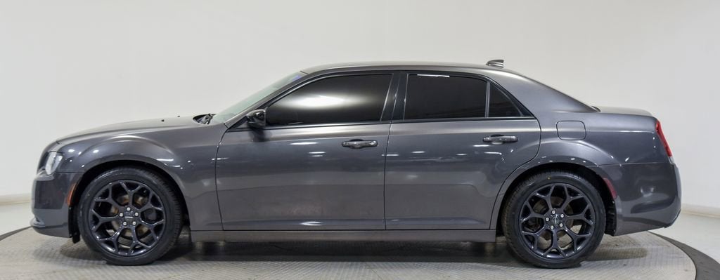 2019 Chrysler 300 Touring