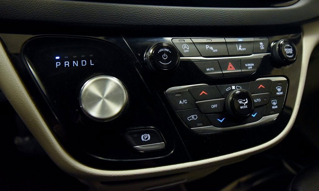 2022 Chrysler Pacifica Touring L