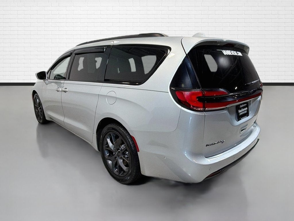 2022 Chrysler Pacifica Limited