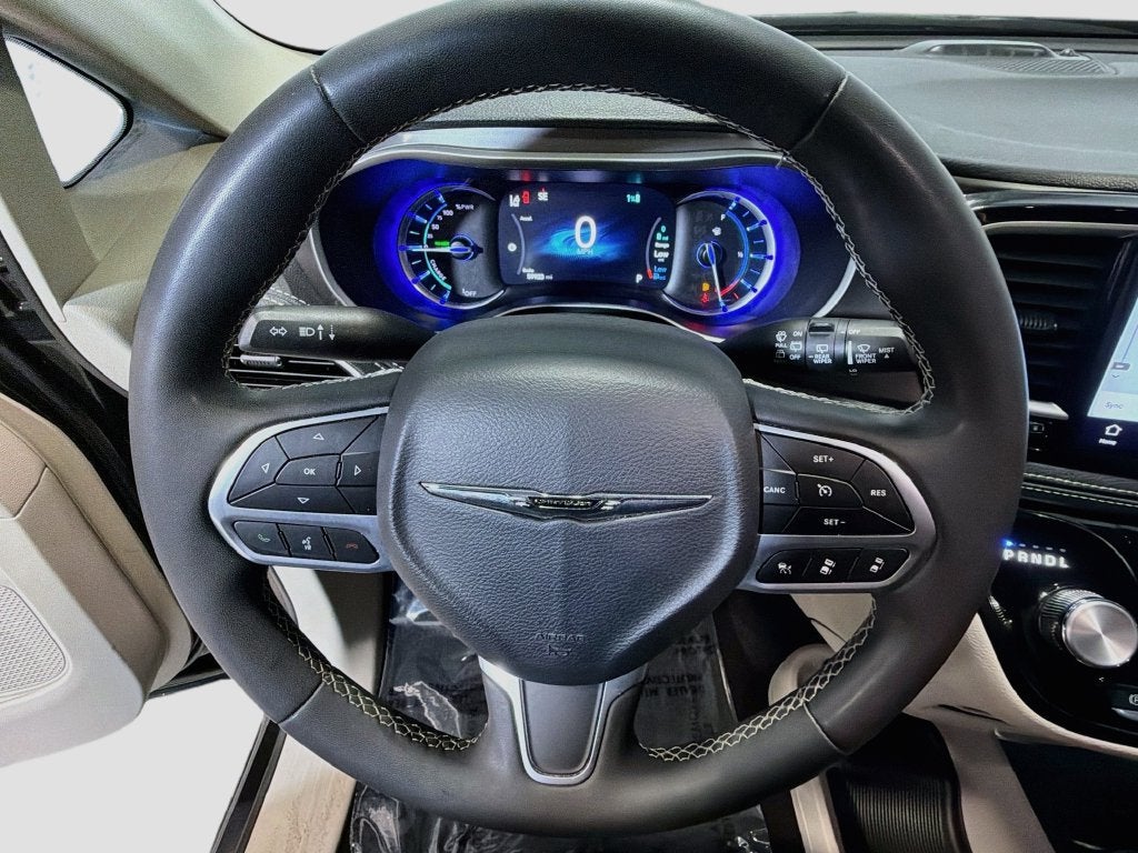 2023 Chrysler Pacifica Hybrid Touring L