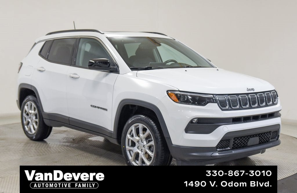 2022 Jeep Compass Latitude Lux