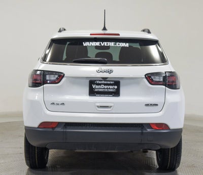 2022 Jeep Compass Latitude Lux