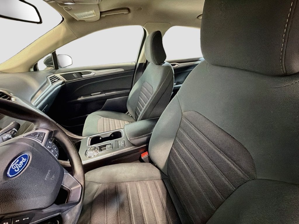 2020 Ford Fusion Hybrid SE