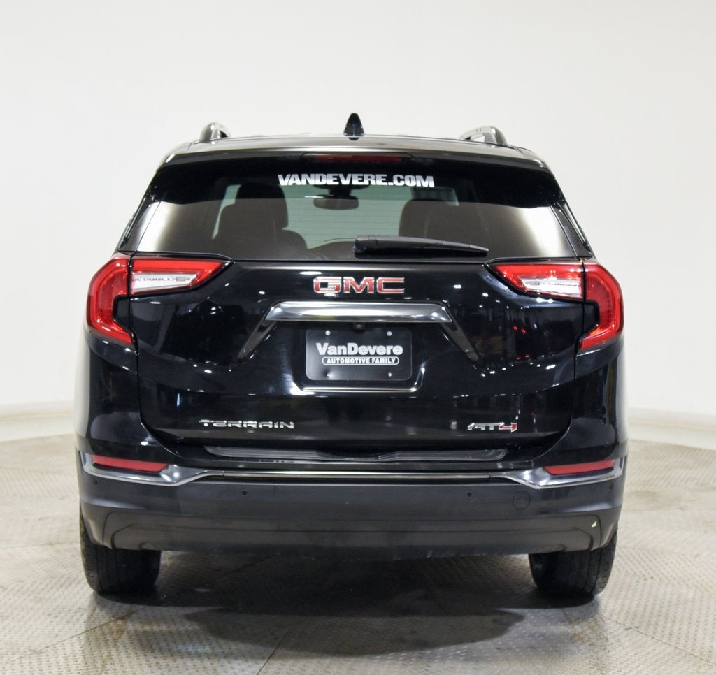 2023 GMC Terrain AT4