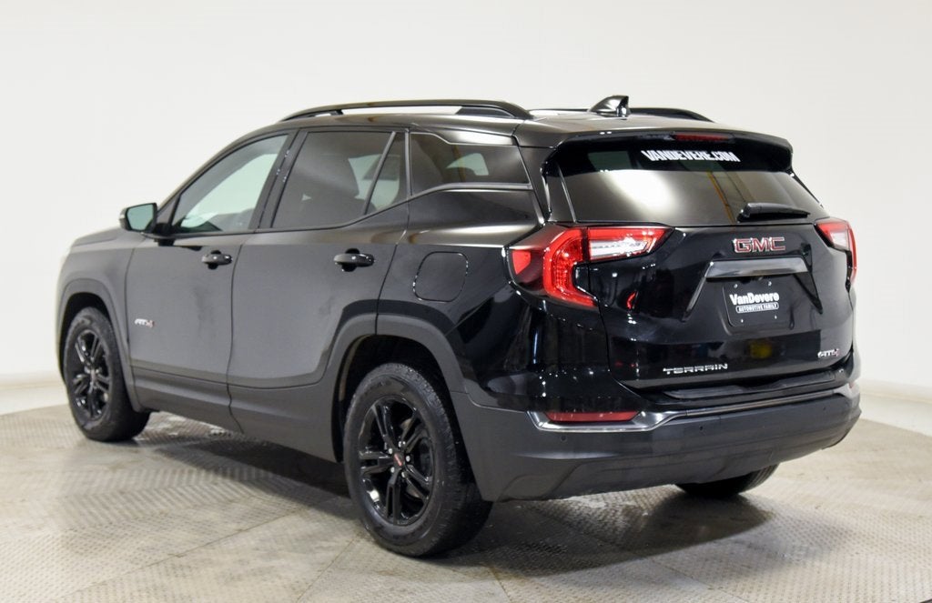 2023 GMC Terrain AT4