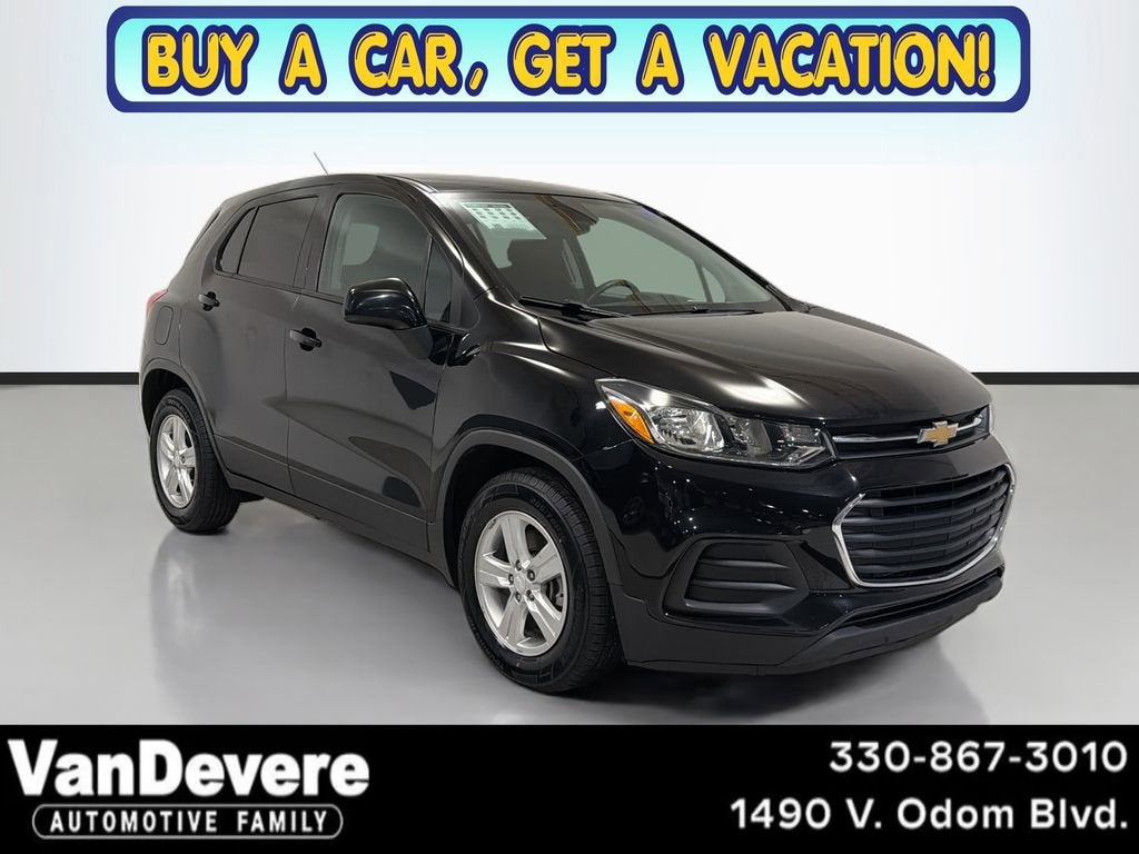 2020 Chevrolet Trax LS's photo
