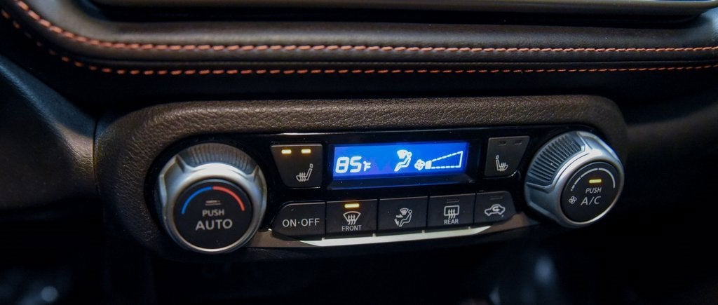 2019 Nissan Kicks SR