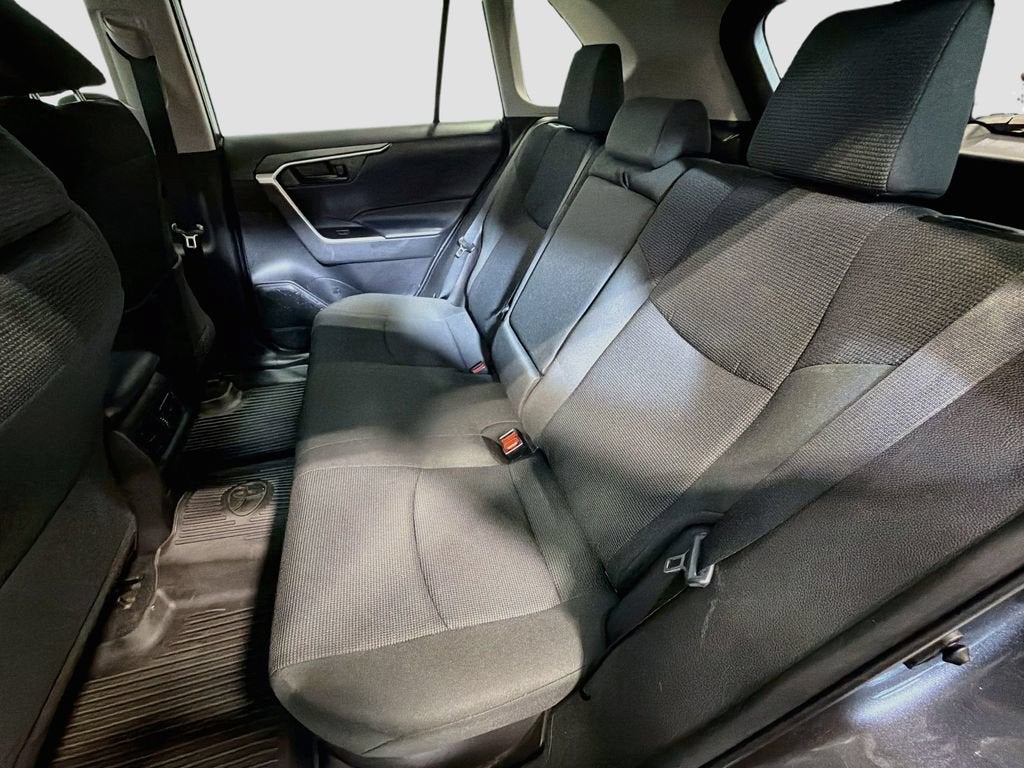 2023 Toyota RAV4 Hybrid LE