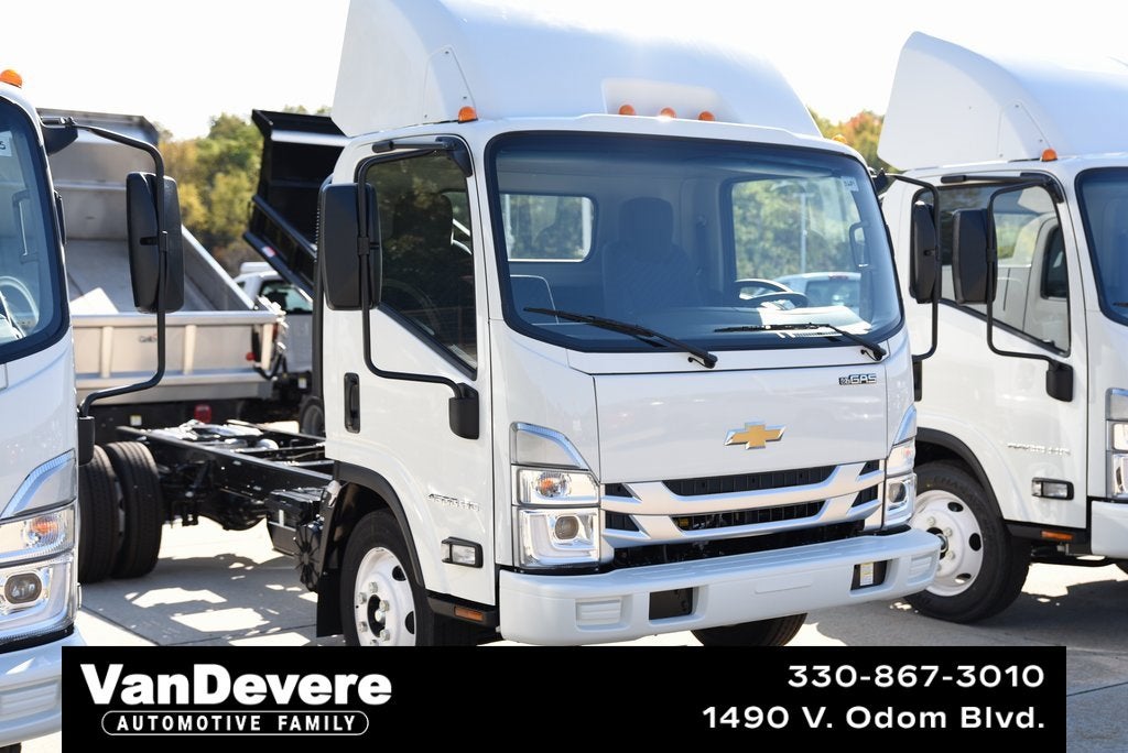 2025 Chevrolet Low Cab Forward 4500 NA