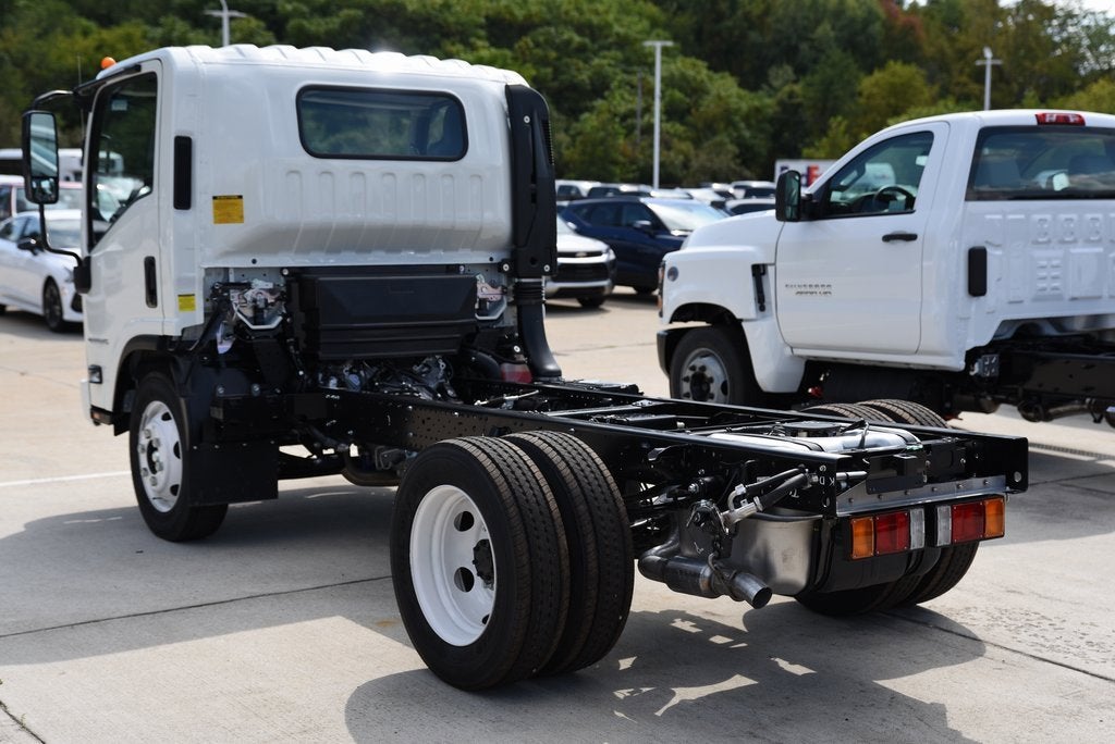 2025 Chevrolet Low Cab Forward 4500 NA
