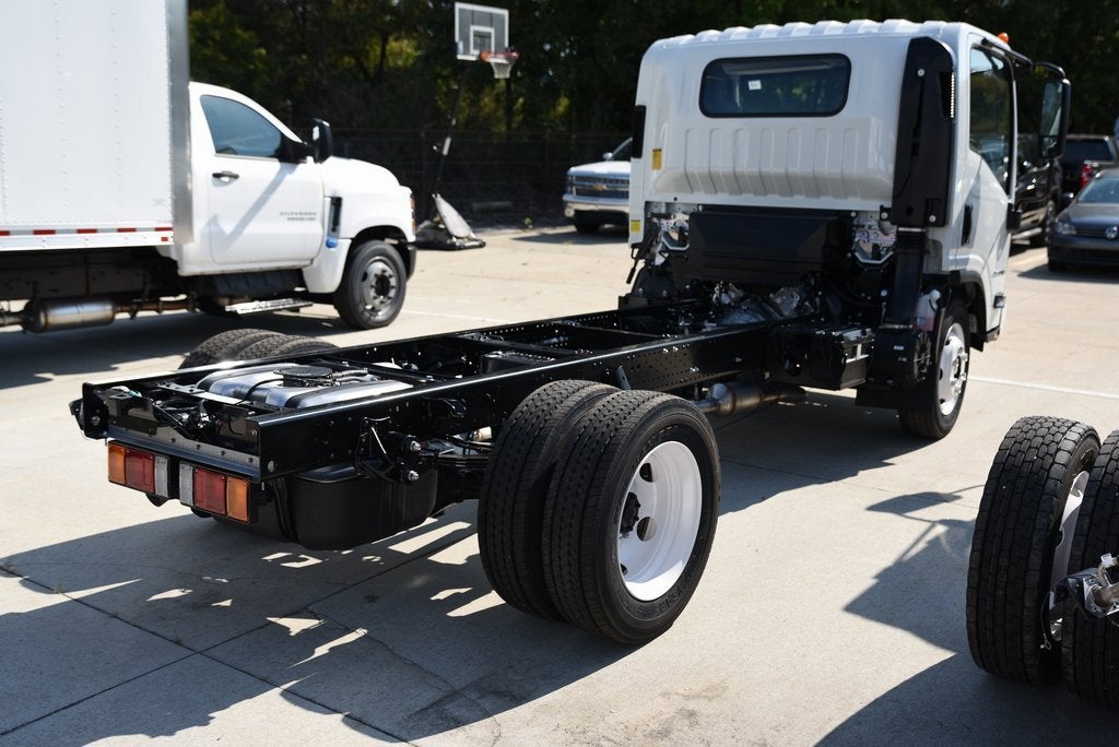 2025 Chevrolet Low Cab Forward 4500 NA