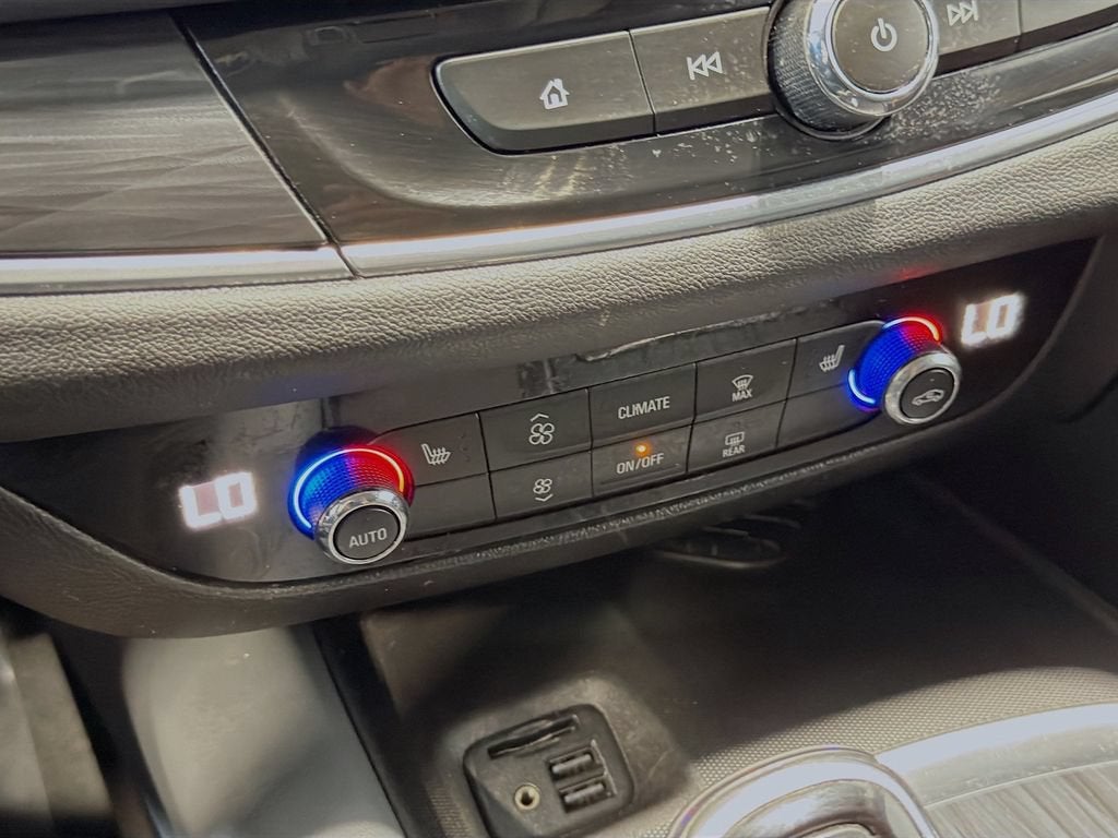 2021 Buick Enclave Essence