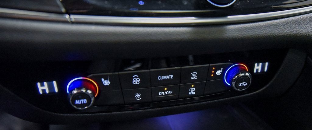 2024 Buick Enclave Essence