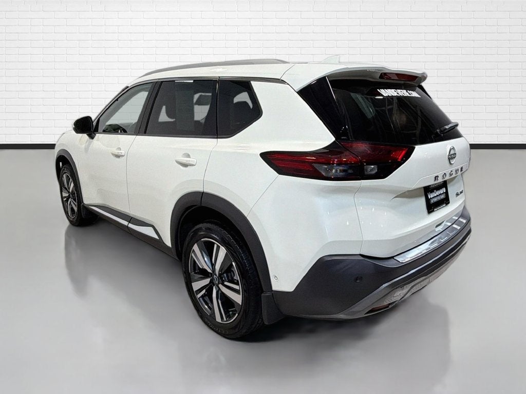 2022 Nissan Rogue SL