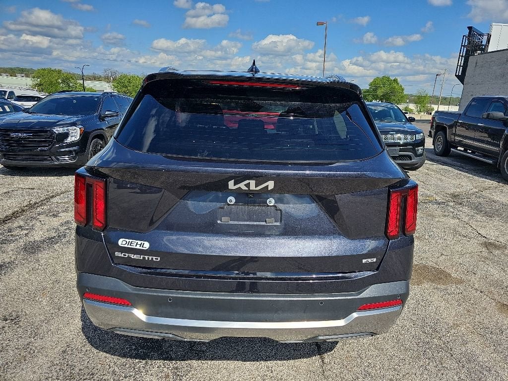 2025 Kia Sorento S