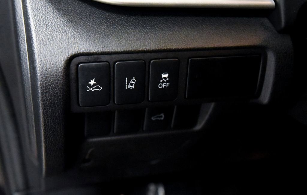 2025 Mitsubishi Eclipse Cross SE