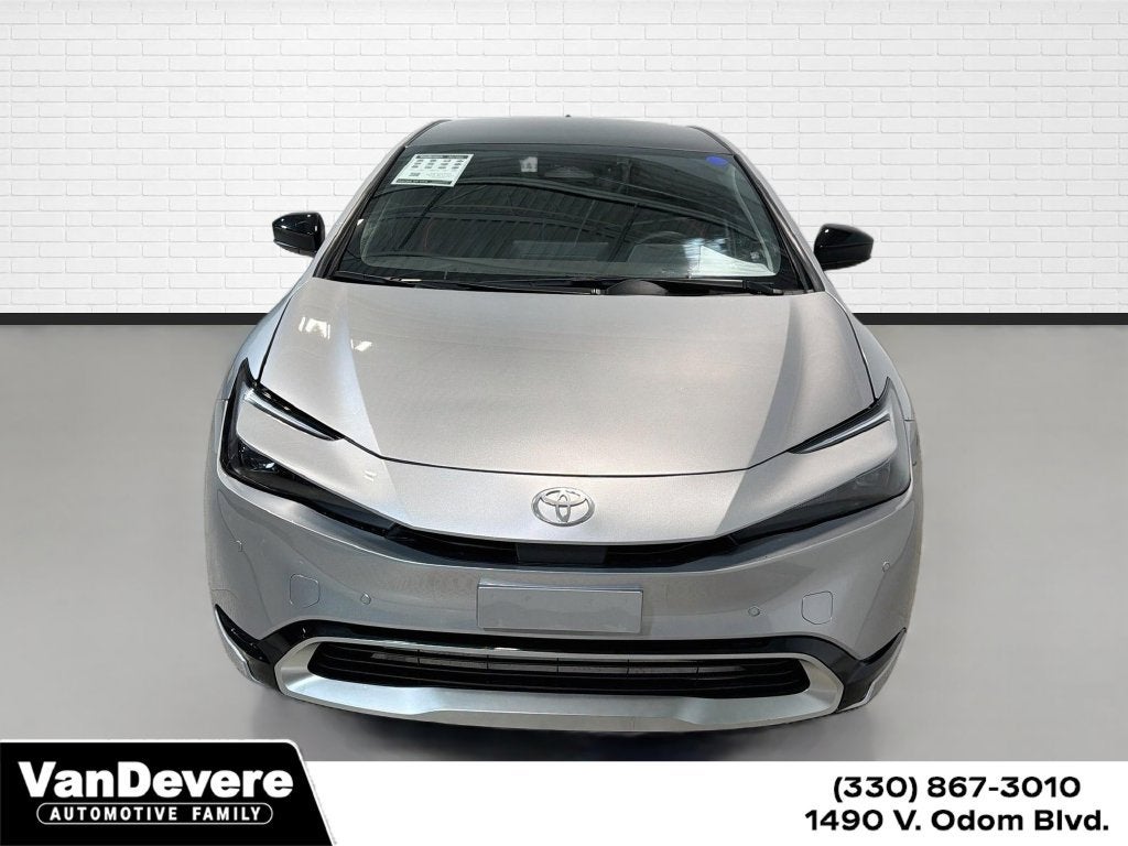 2025 Toyota Prius Plug-In Hybrid SE
