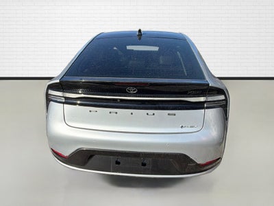 2025 Toyota Prius Plug-In Hybrid SE