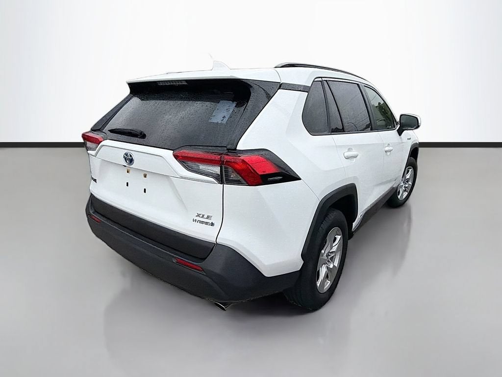 2021 Toyota RAV4 Hybrid XLE