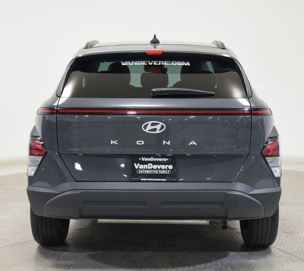 2025 Hyundai Kona SEL