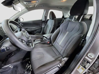 2023 Hyundai Elantra SE