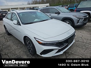2025 Hyundai Elantra SEL Convenience