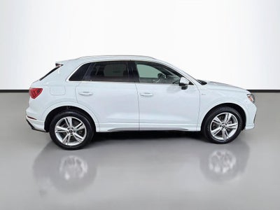 2022 Audi Q3 S line Premium Plus