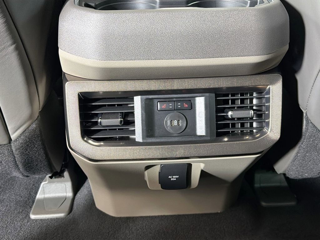 2025 Ford F-450SD Platinum DRW