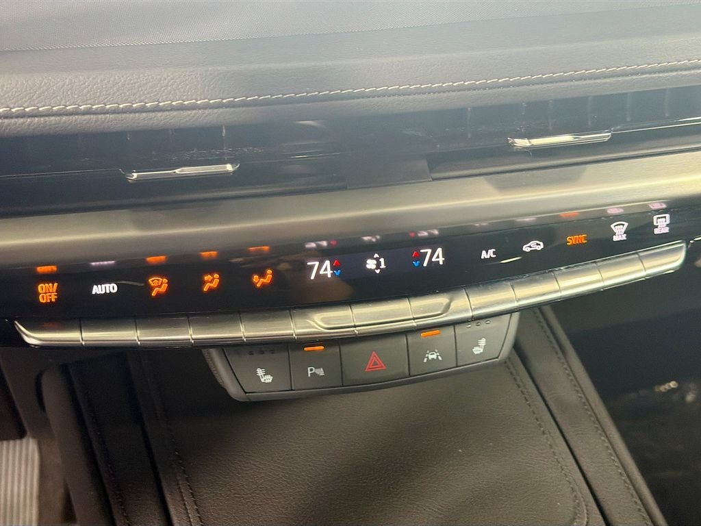 2024 Cadillac XT4 Luxury