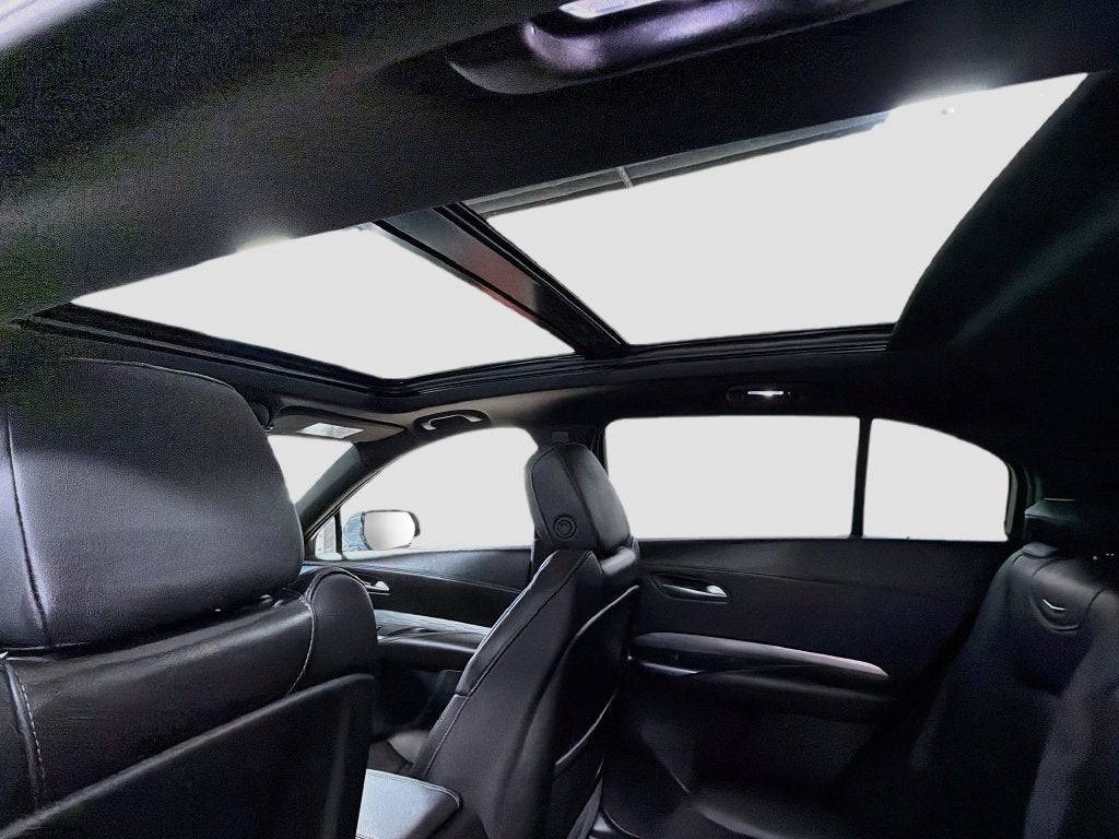 2025 Cadillac XT4 Premium Luxury