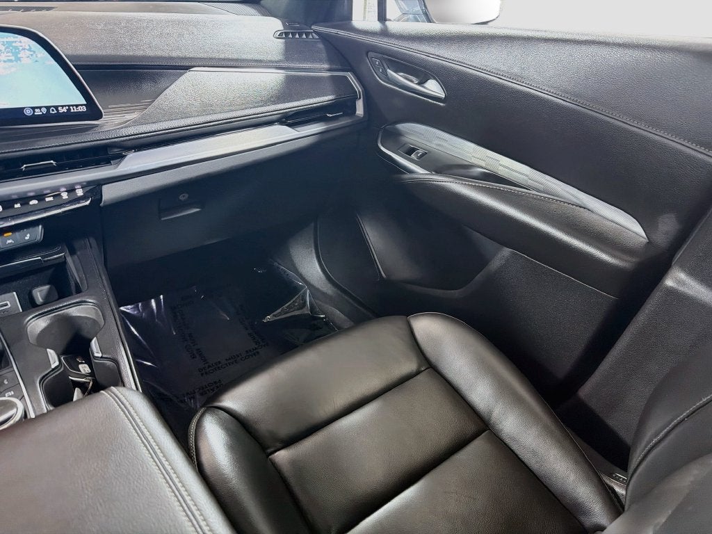 2025 Cadillac XT4 Premium Luxury