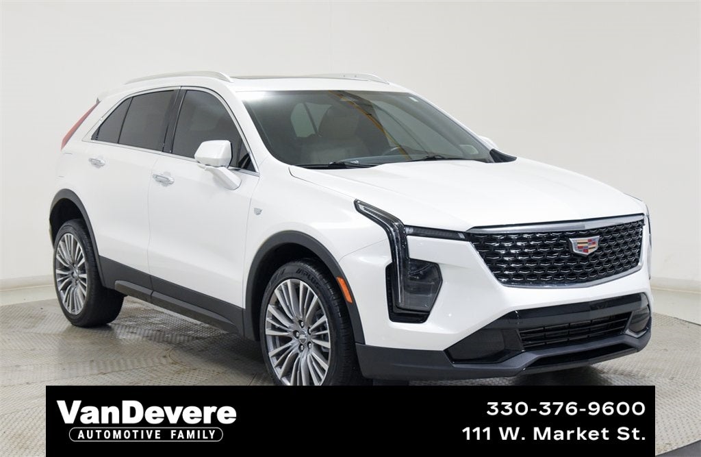 2024 Cadillac XT4 Premium Luxury