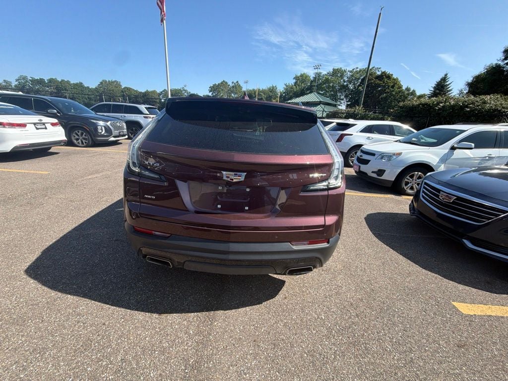 2023 Cadillac XT4 Sport