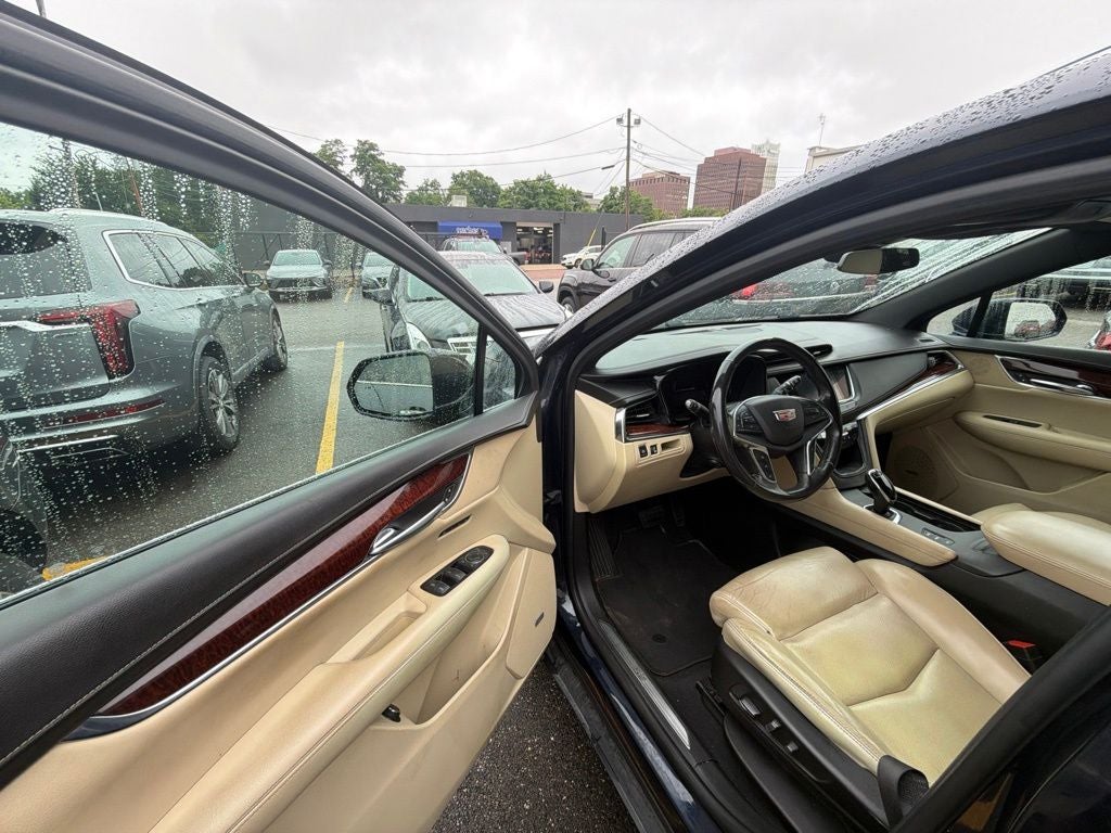 2017 Cadillac XT5 Luxury
