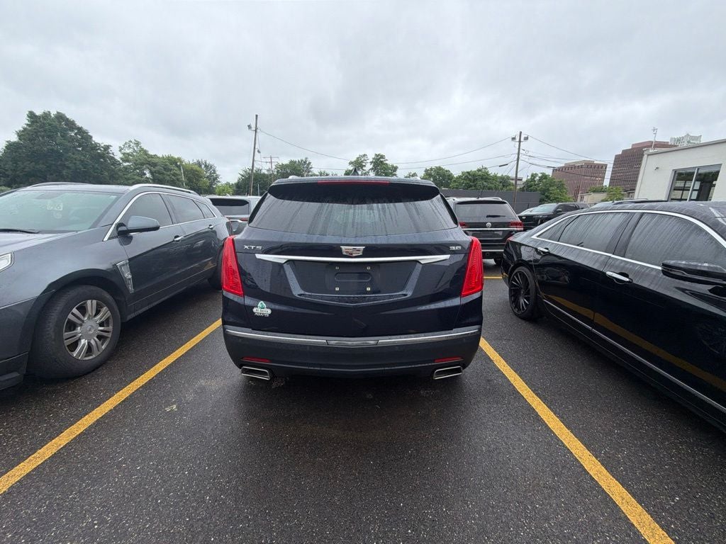 2017 Cadillac XT5 Luxury
